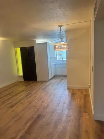 $2,000 | 1444 Southeast Riverside Drive, Unit B7, Stuart, FL 34996