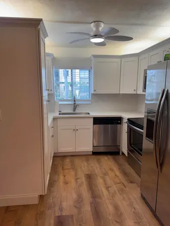 $2,000 | 1444 Southeast Riverside Drive, Unit B7, Stuart, FL 34996