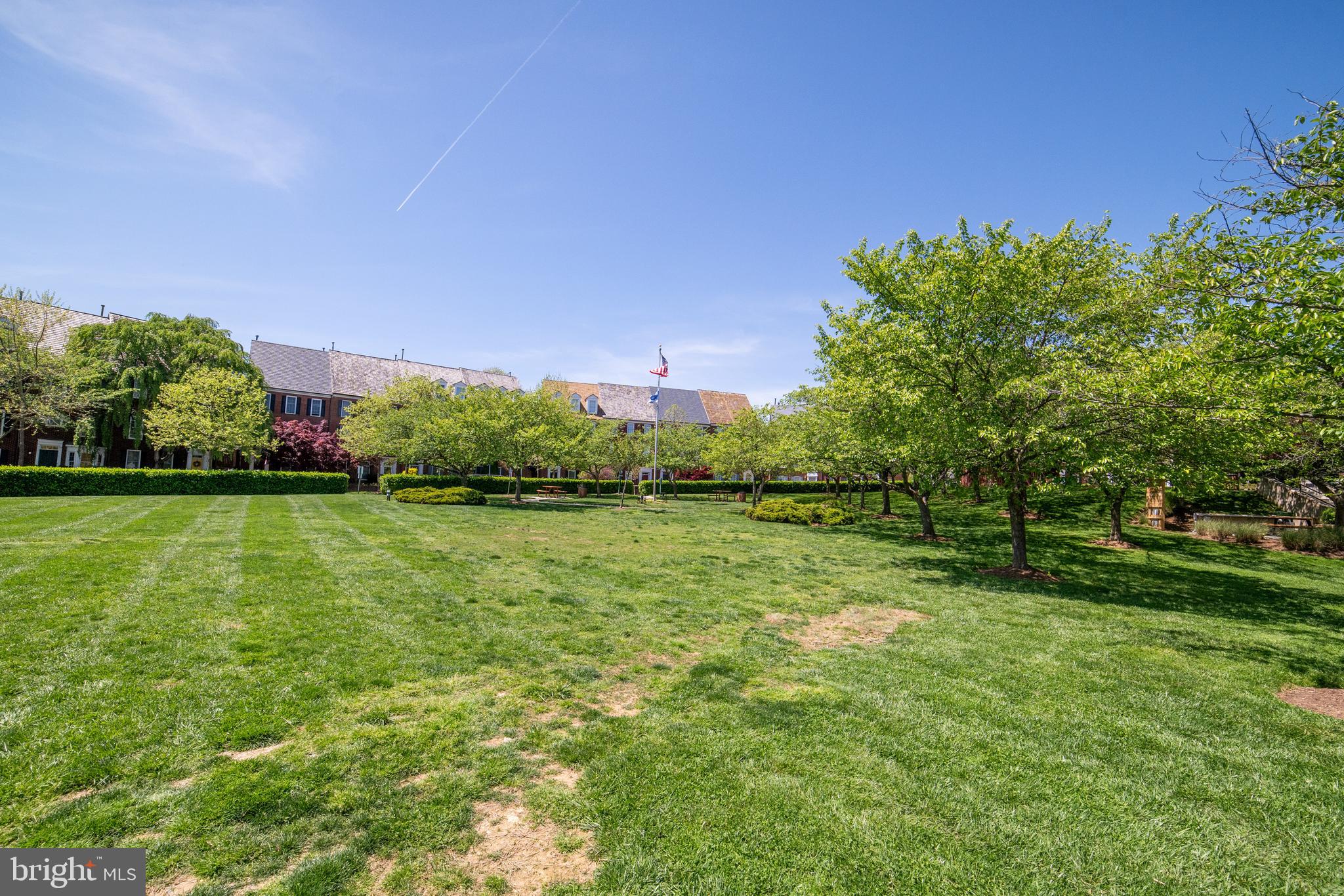110 Ridgepoint Place Gaithersburg, MD 20878 - Photo 36 of 42 Gallery Image 36