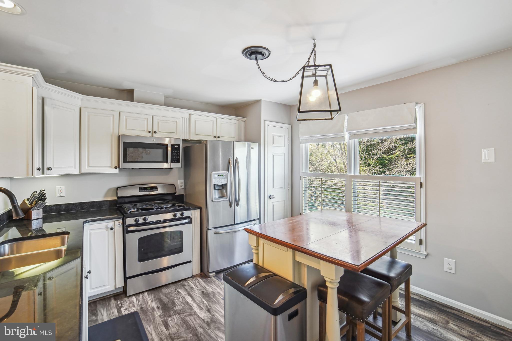 110 Ridgepoint Place Gaithersburg, MD 20878 - Photo 5 of 42 Gallery Image 5