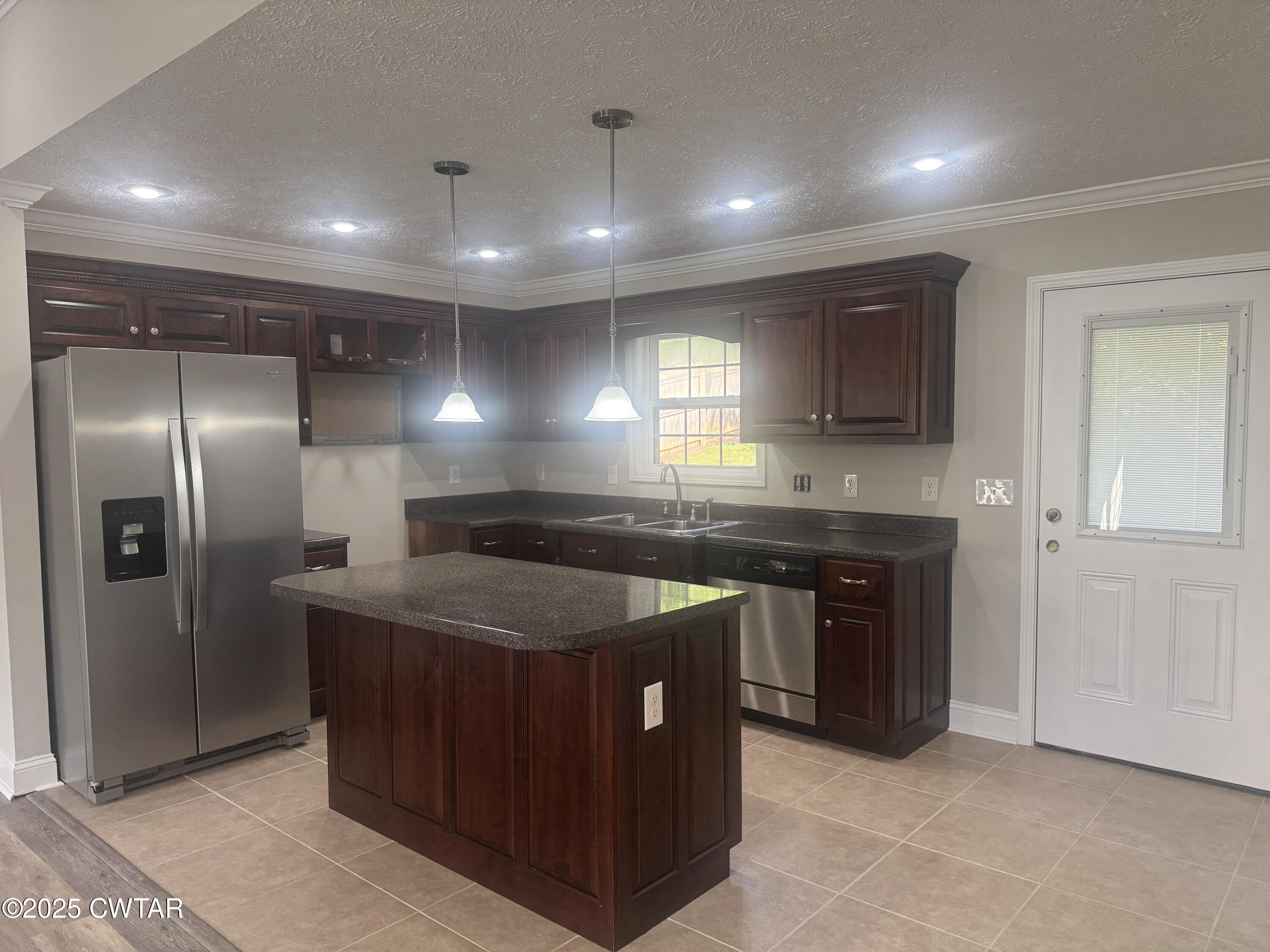 560 Ollie Lane Henderson, TN 38340 - Photo 6 of 28 IMG_8436