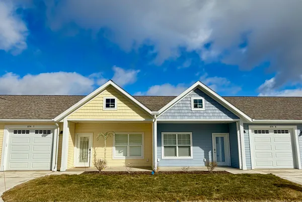 $369,900 | 874 3rd Avenue, Unit 12, Lake Odessa, MI 48849