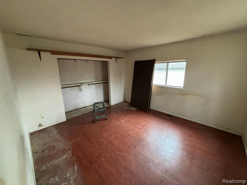 2581 Emmons Avenue Rochester Hills, MI 48307 - Photo 10 of 15
