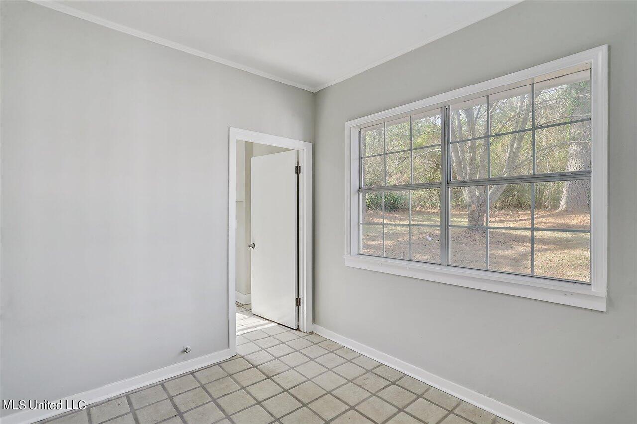 115 Highland Circle Jackson, MS 39211 - Photo 15 of 37 15-115 Highland Cir