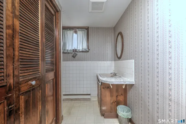 $519,900 | 15 Scenic View Drive, Newtown, CT 06470