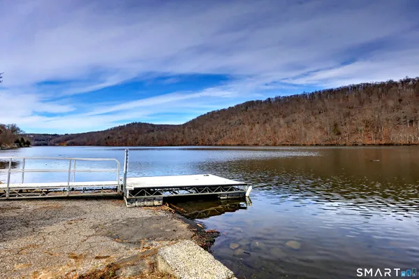 $519,900 | 15 Scenic View Drive, Newtown, CT 06470