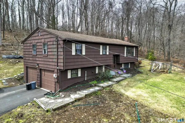 $519,900 | 15 Scenic View Drive, Newtown, CT 06470