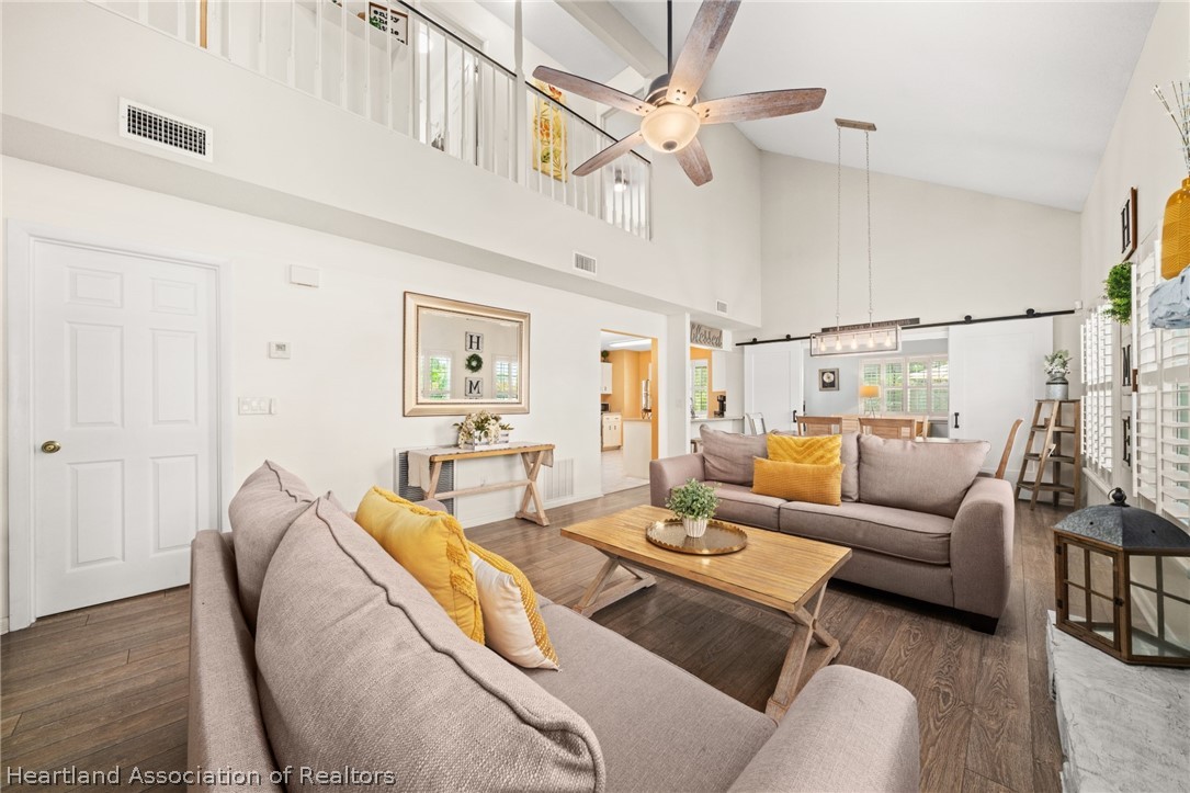 3103 Duffer Road Sebring, FL 33872 - Photo 12 of 29 a living room with furniture