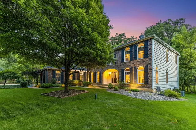 $970,000 | 15393 West Oak Spring Road, Libertyville, IL 60048