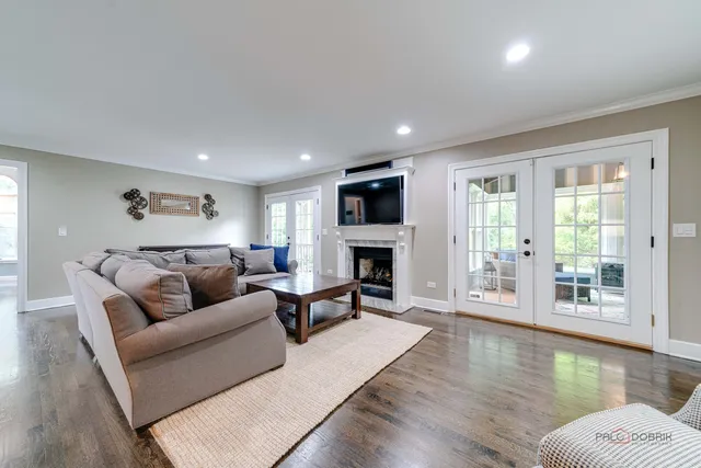 $970,000 | 15393 West Oak Spring Road, Libertyville, IL 60048