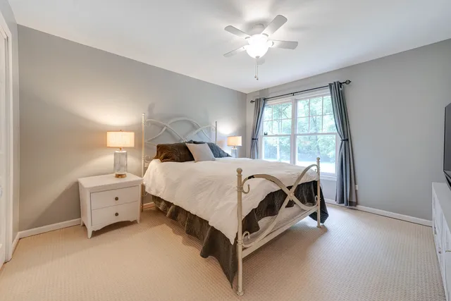 $970,000 | 15393 West Oak Spring Road, Libertyville, IL 60048