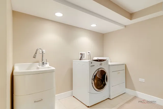 $970,000 | 15393 West Oak Spring Road, Libertyville, IL 60048