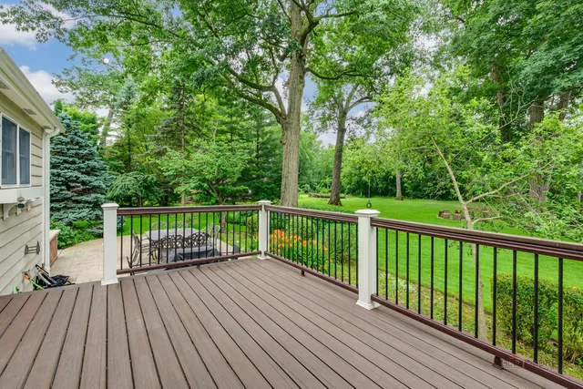 $970,000 | 15393 West Oak Spring Road, Libertyville, IL 60048