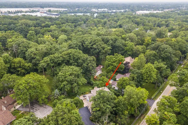 $970,000 | 15393 West Oak Spring Road, Libertyville, IL 60048