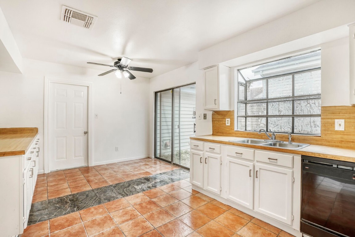 13426 Carruth Lane Houston, TX 77083 - Photo 11 of 28