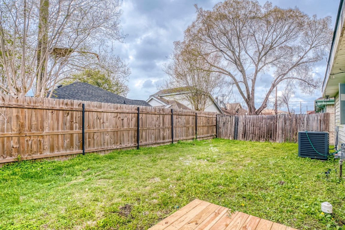 13426 Carruth Lane Houston, TX 77083 - Photo 26 of 28