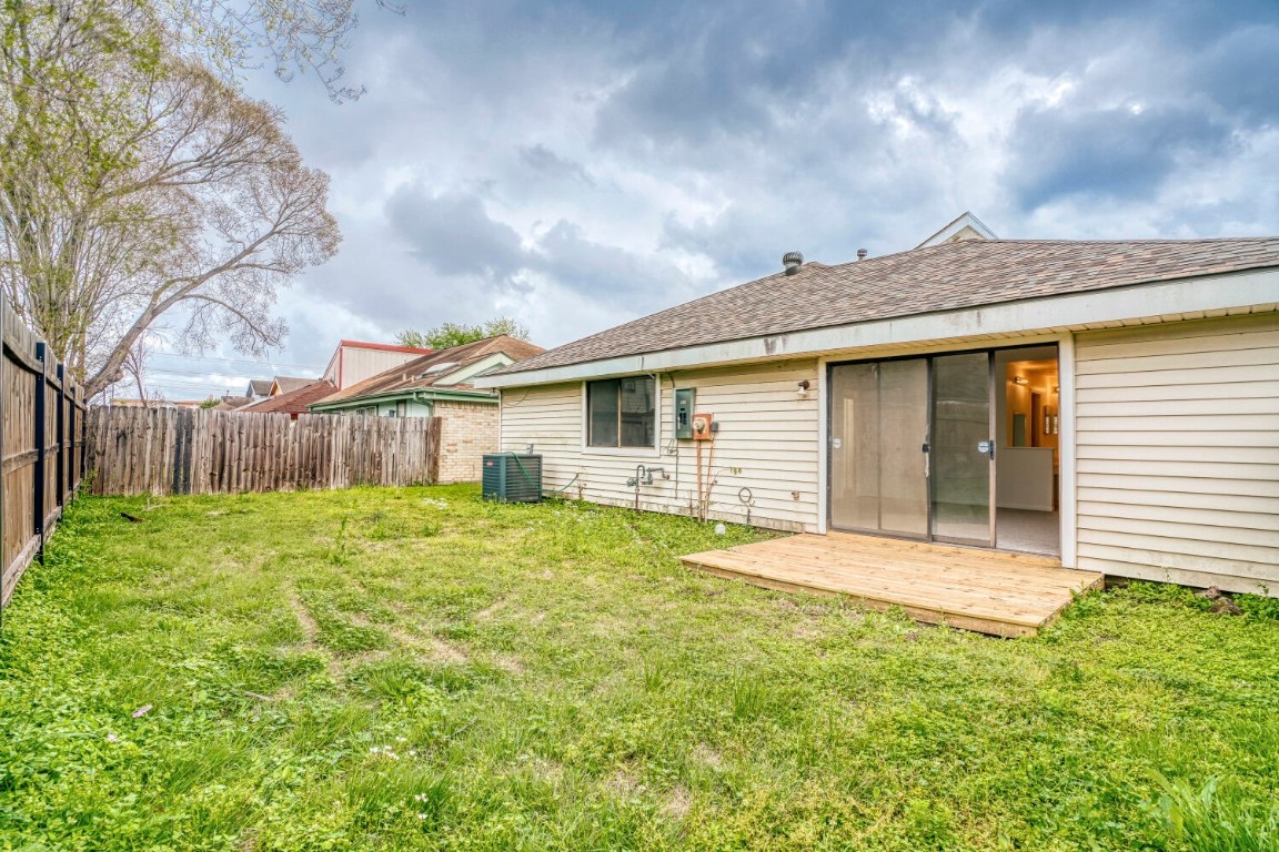 13426 Carruth Lane Houston, TX 77083 - Photo 27 of 28