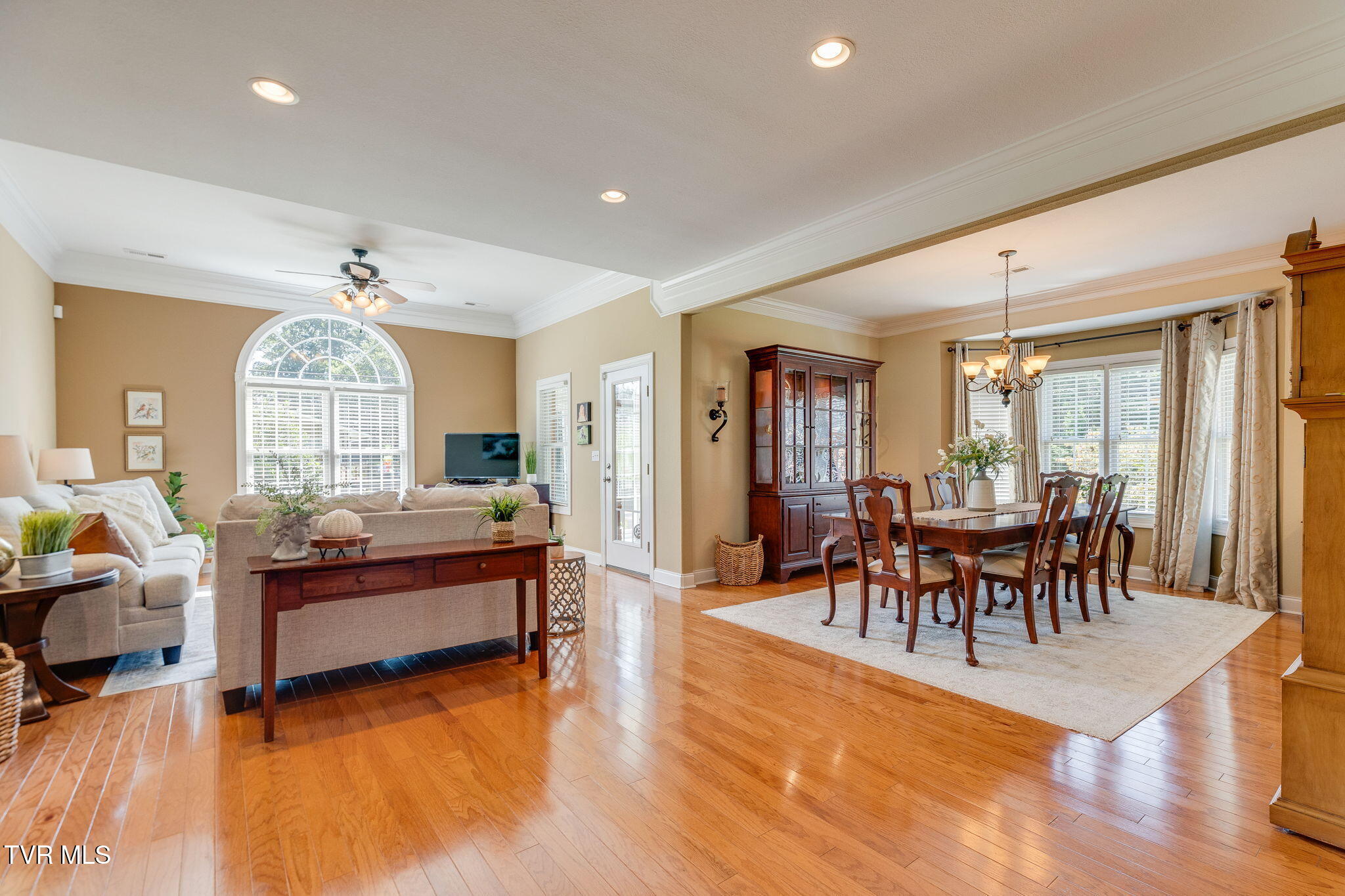 1212 Fall Creek Road, Unit 12 Kingsport, TN 37664 - Photo 8 of 35 008