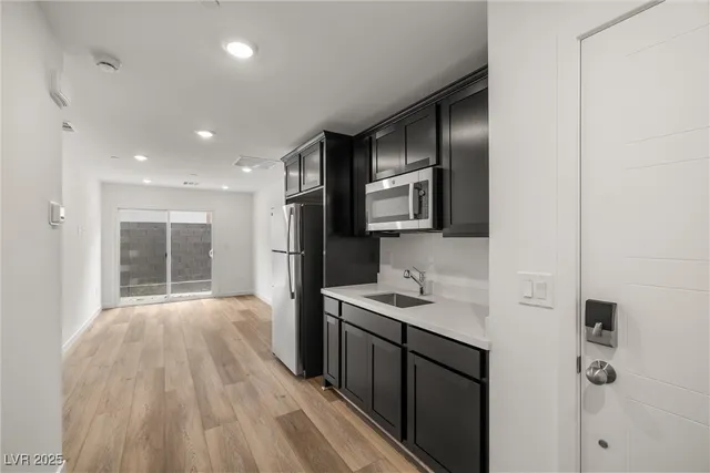 $438,900 | 9288 Sky Pointe Drive, Las Vegas, NV 89143