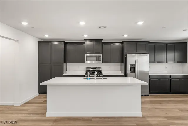 $438,900 | 9288 Sky Pointe Drive, Las Vegas, NV 89143