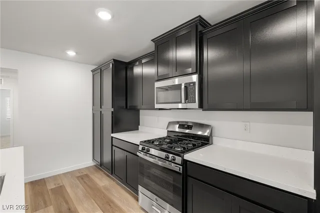 $438,900 | 9288 Sky Pointe Drive, Las Vegas, NV 89143