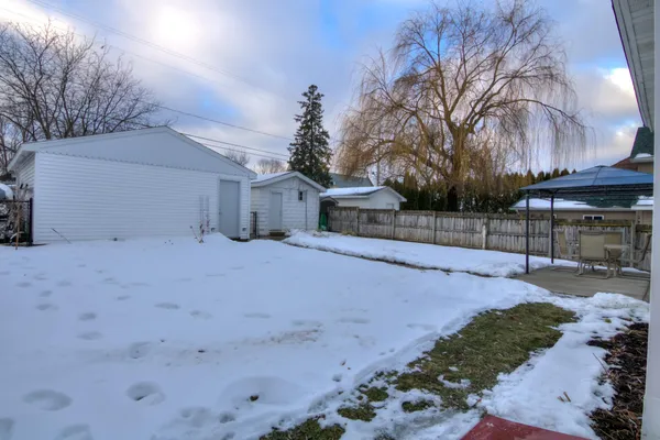 $299,900 | 224 2nd Street East, Wabasha, MN 55981