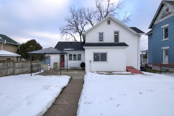 $299,900 | 224 2nd Street East, Wabasha, MN 55981