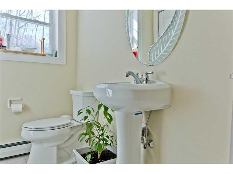 25 Harvest Hill Road Windham, ME 04062 - Photo 10 of 23 Bathroom. 1st floor bath w/laundry
