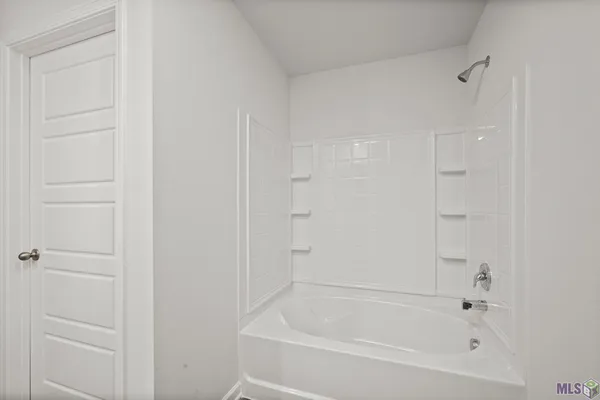 $236,900 | 13327 Lillywood Court, Baker, LA 70714