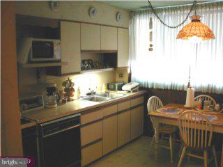 4222 Whiting Road Philadelphia, PA 19154 - Photo 4 of 6 Gallery Image 4