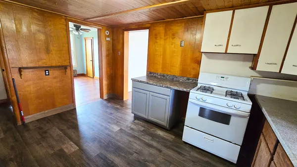 $389,900 | 15019 North Illnois Highway, Mount Vernon, IL 62864