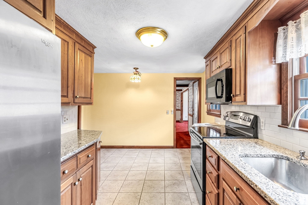 130 Stony Hill Road Hampden, MA 01036 - Photo 11 of 37