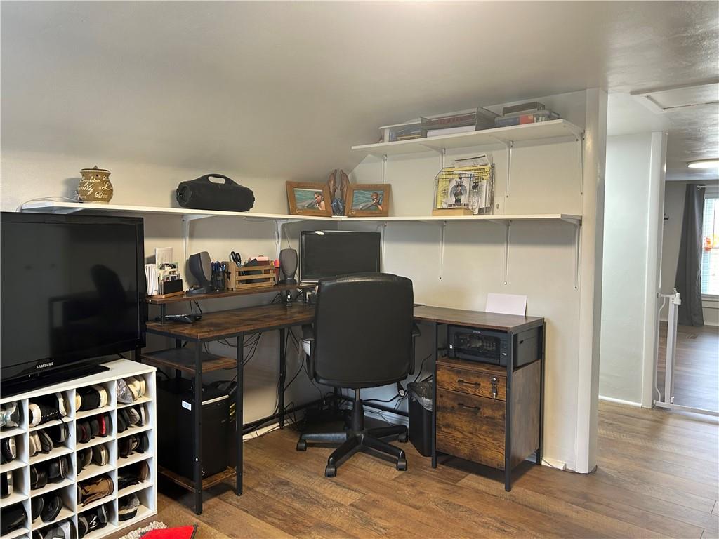 124 Giron Street Leechburg, PA 15656 - Photo 26 of 46 a workspace with furniture and wooden floor