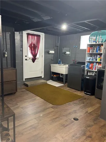 a house view with a outdoor space