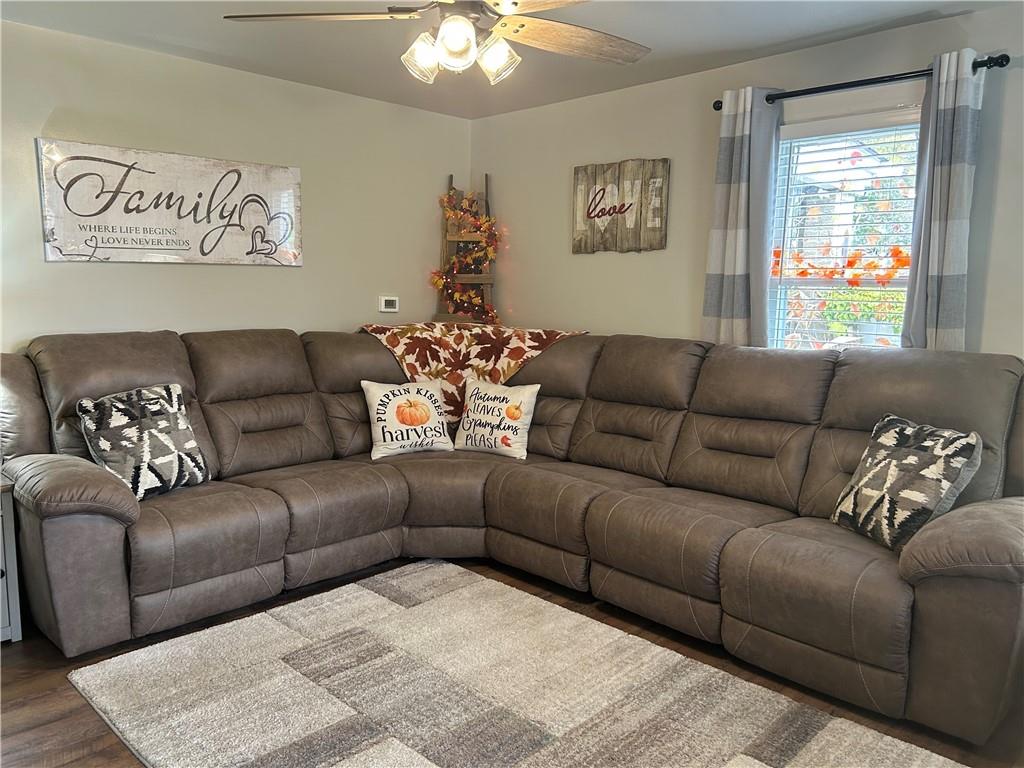 124 Giron Street Leechburg, PA 15656 - Photo 4 of 46 a living room with furniture and a window