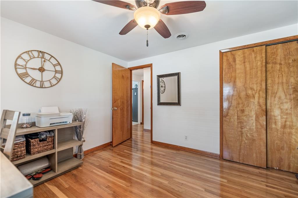 1215 Ridgeway Avenue Aliquippa, PA 15001 - Photo 21 of 29 Bedroom 2 currently used as an office