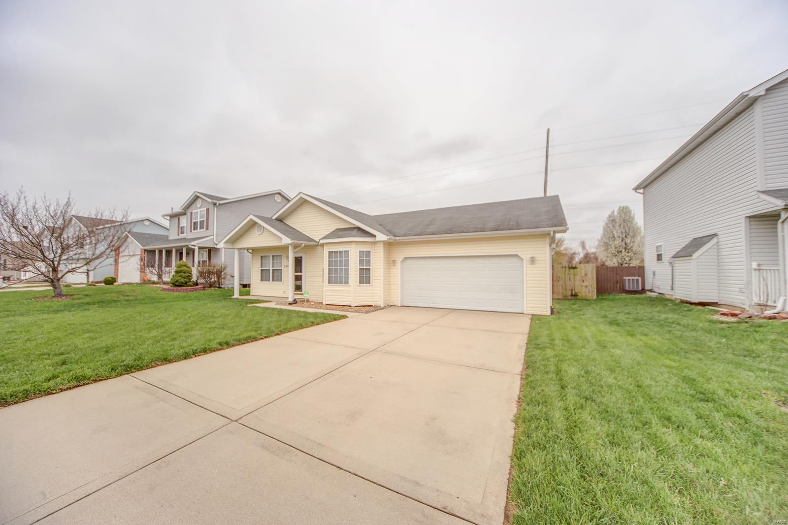 2624 Reveres Route Granite City, IL 62040 - Photo 3 of 29 Gallery Image 3