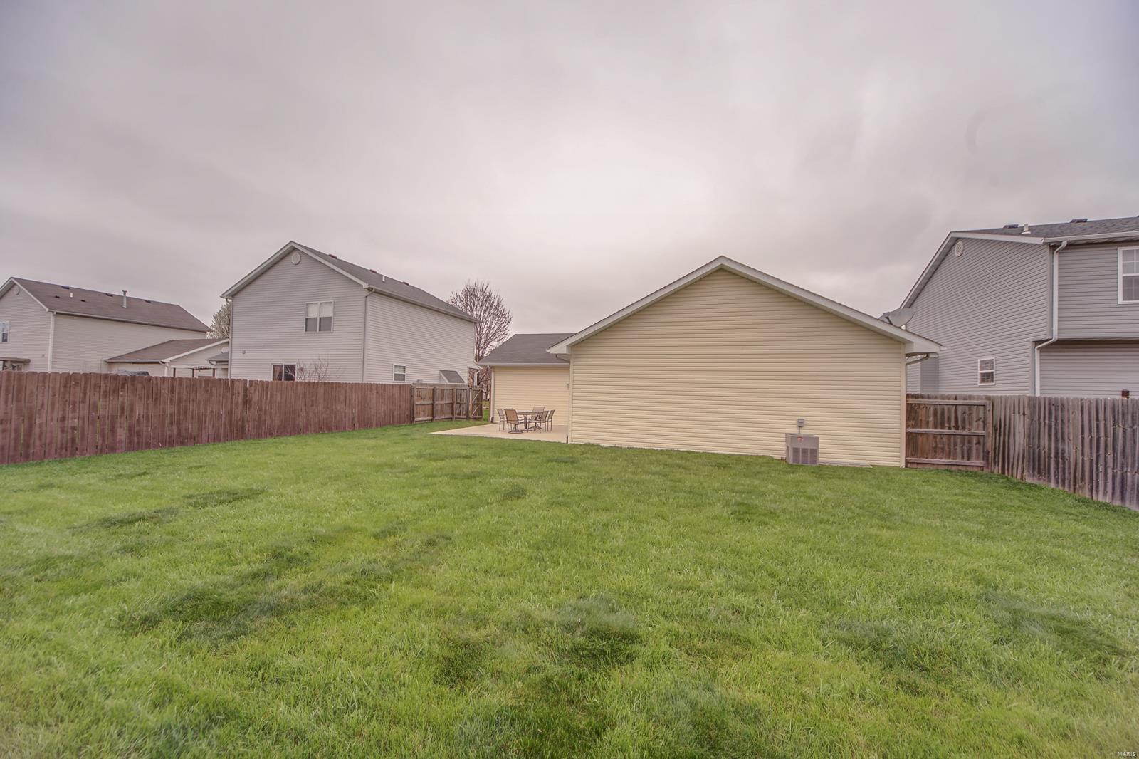 2624 Reveres Route Granite City, IL 62040 - Photo 4 of 29 Gallery Image 4