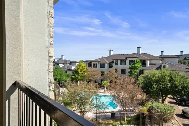 $2,000 | 7701 Rialto Boulevard, Unit 1426, Austin, TX 78735