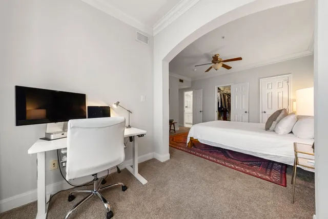 $2,000 | 7701 Rialto Boulevard, Unit 1426, Austin, TX 78735