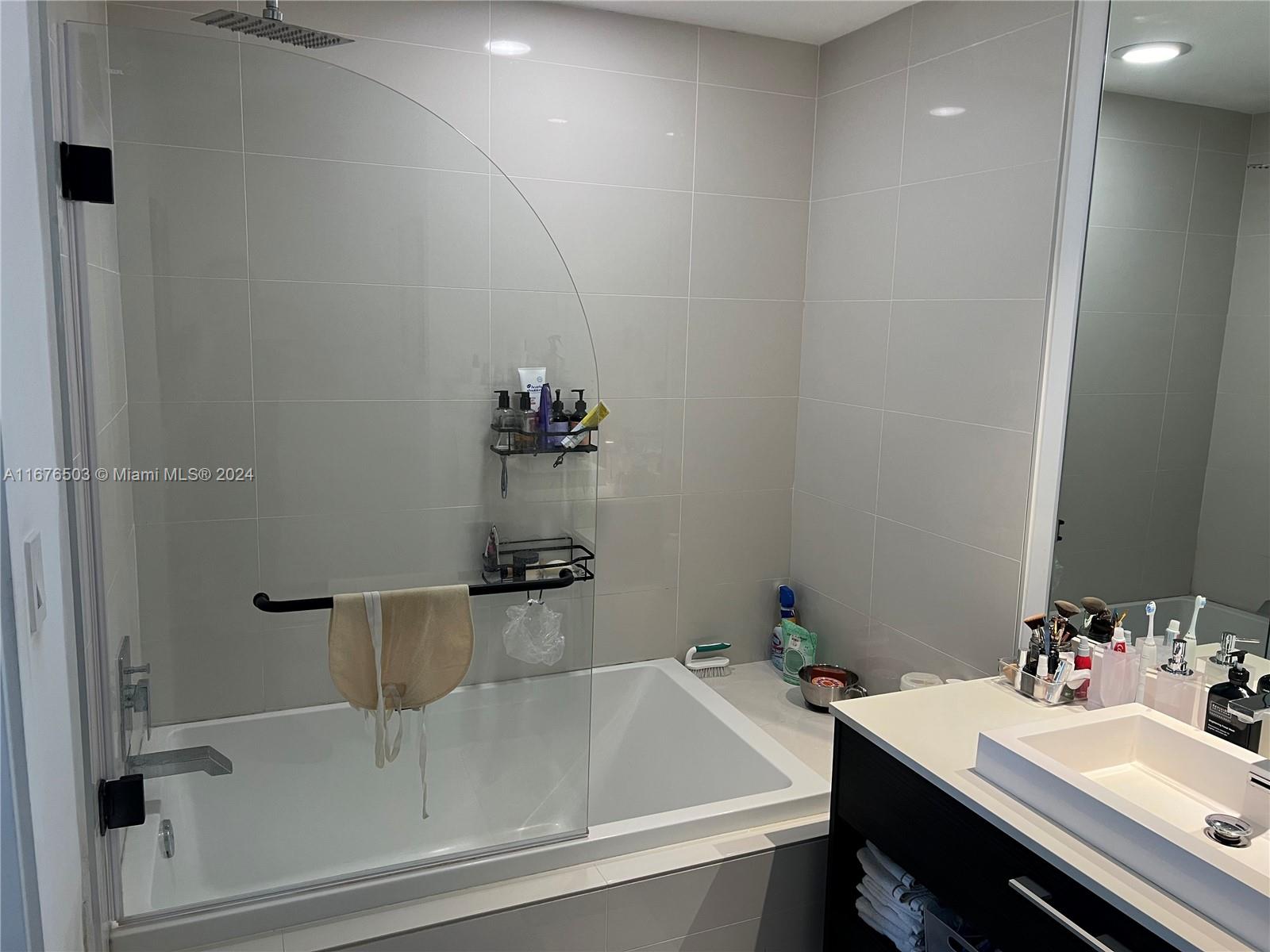 55 Southwest 9th Street, Unit 1604 Miami, FL 33130 - Photo 11 of 15