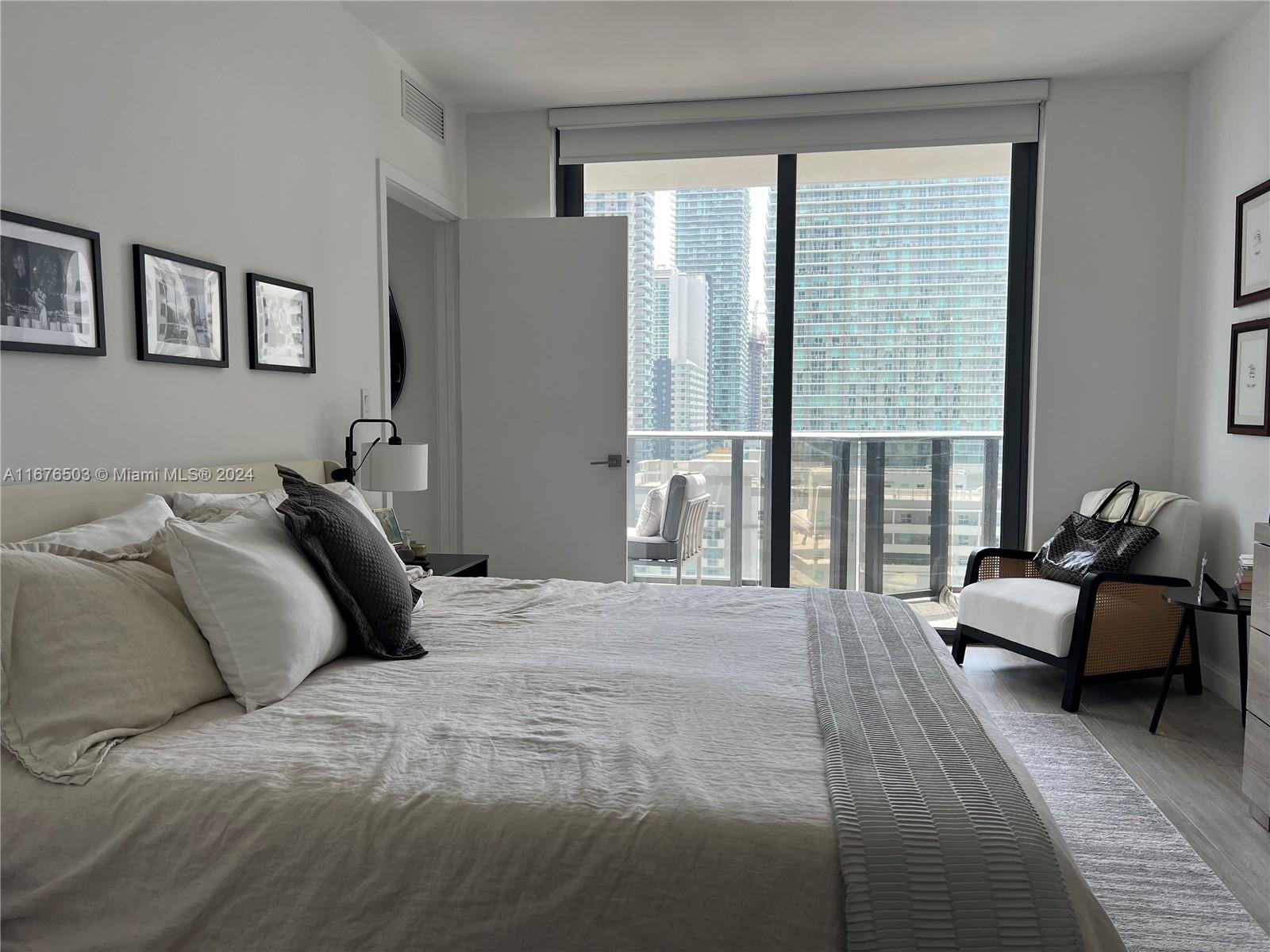 55 Southwest 9th Street, Unit 1604 Miami, FL 33130 - Photo 9 of 15