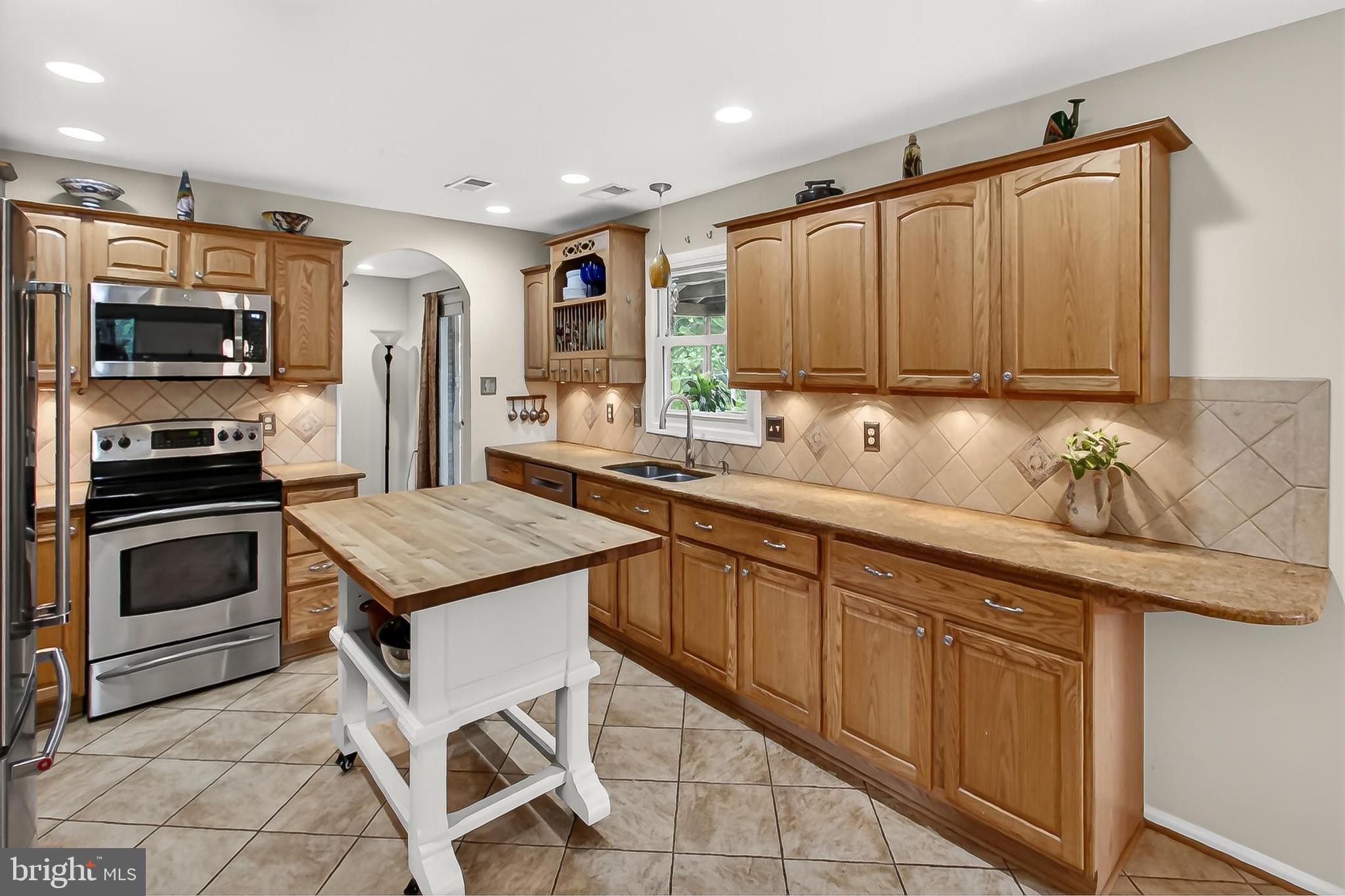 43910 Spinks Ferry Road Leesburg, VA 20176 - Photo 16 of 77