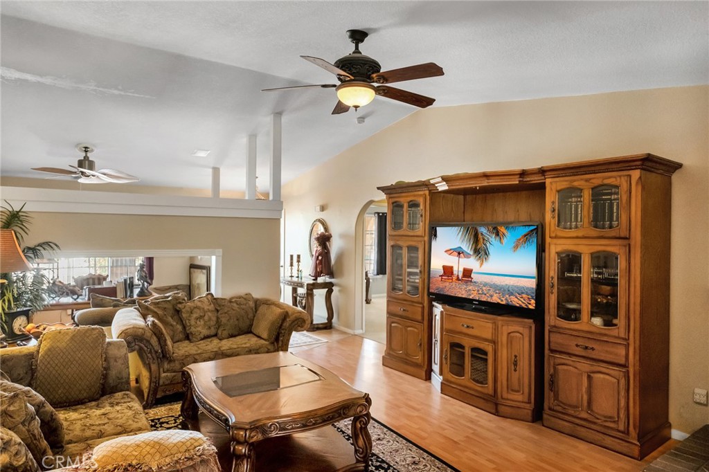 12274 Mountain Road Pinon Hills, CA 92372 - Photo 31 of 110