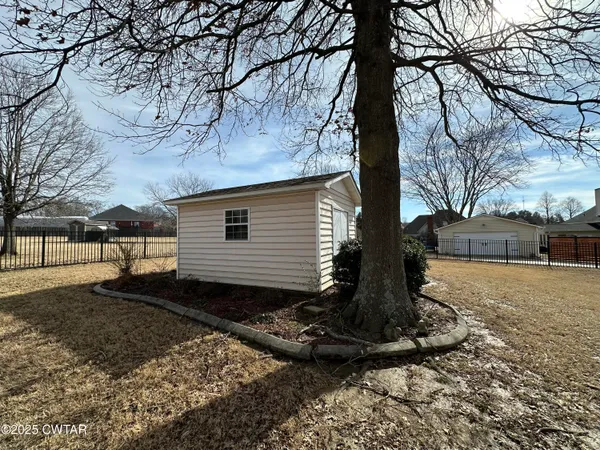 a view of balcony and patio with couches