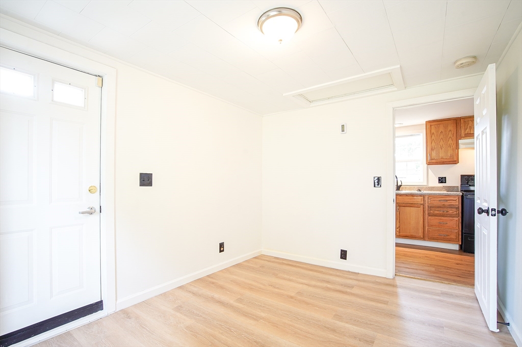 215 Eddy Street Springfield, MA 01104 - Photo 10 of 15