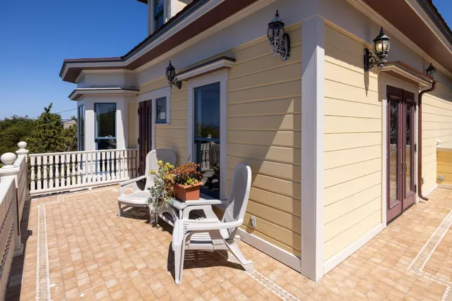 $3,988,000 | 131 7th Street, Pacific Grove, CA 93950