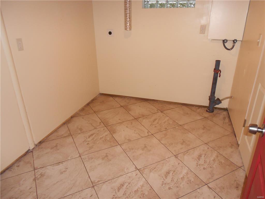 2410 Pershall Road St. Louis, MO 63136 - Photo 22 of 32 Gallery Image 22