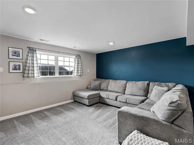 $280,000 | 555 Mulligan Court, St. Clair, MO 63077