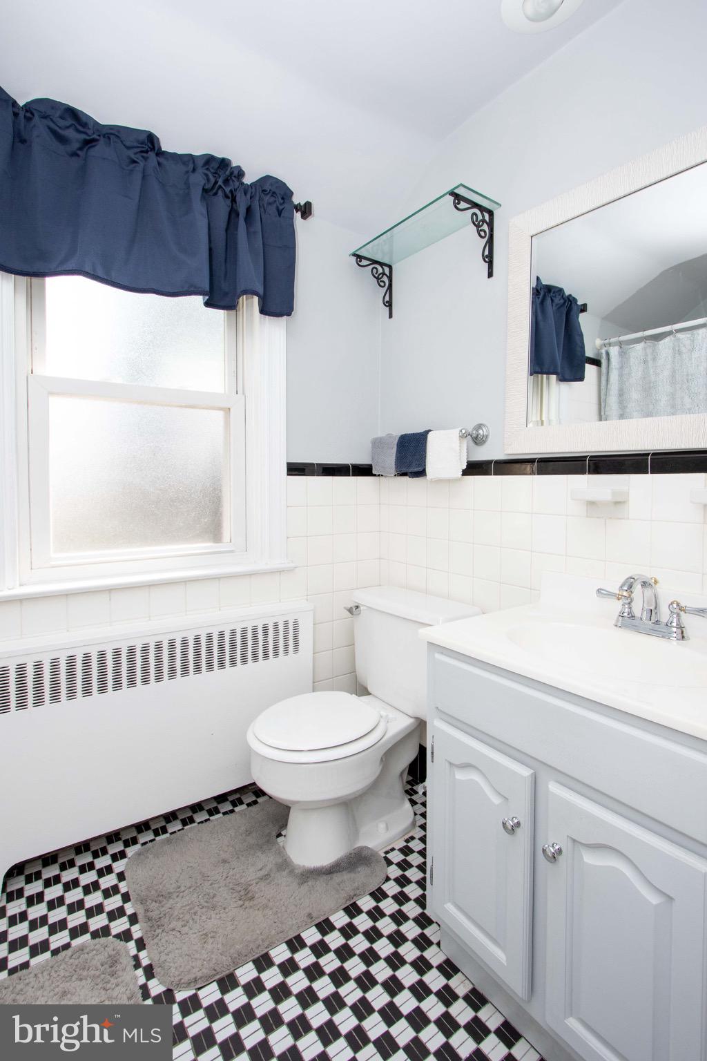 148 Friendship Road Drexel Hill, PA 19026 - Photo 30 of 35 Hall Bath